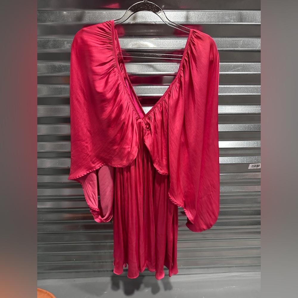 Strut & Bolt pink dress woman’s size medium- NEW